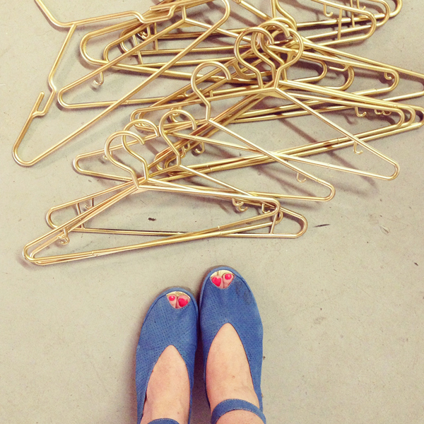 DIY gold plastic hangers The Sweet Escape Creative Studio