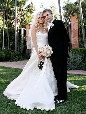 Celebrity Wedding Avril Lavigne The Wedding Dresses