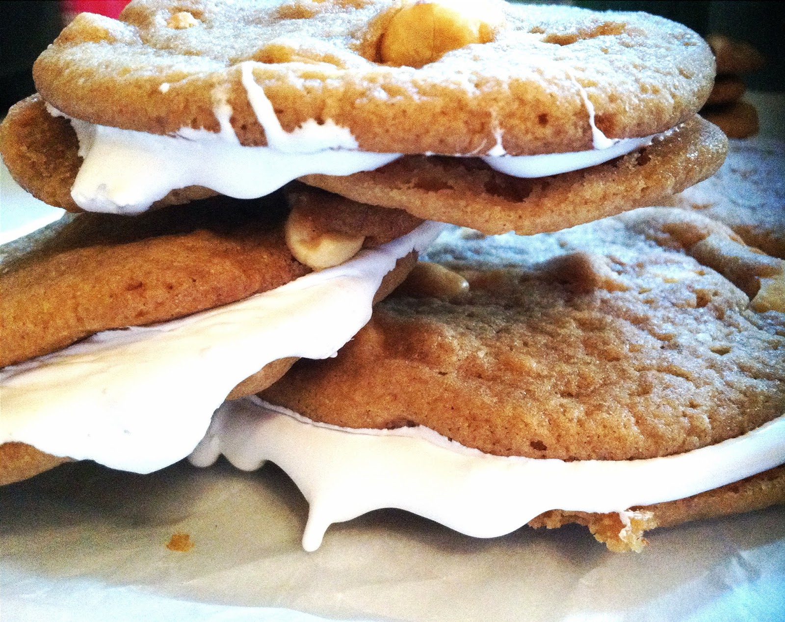 Hannah's Bananas Peanut Butter Fluff Cookie Sandwiches