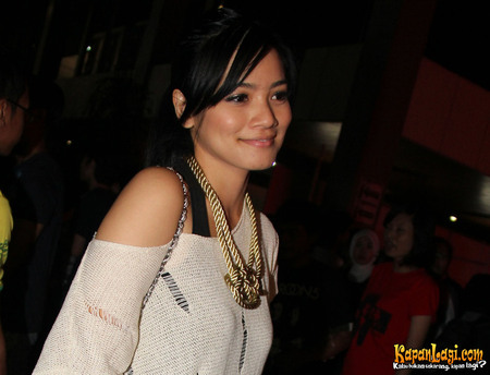 Koleksi Foto Titikamal Penyanyi Lagu Jabay