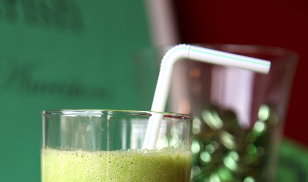 Jen's Recipes Green Smoothie (Vitamix)