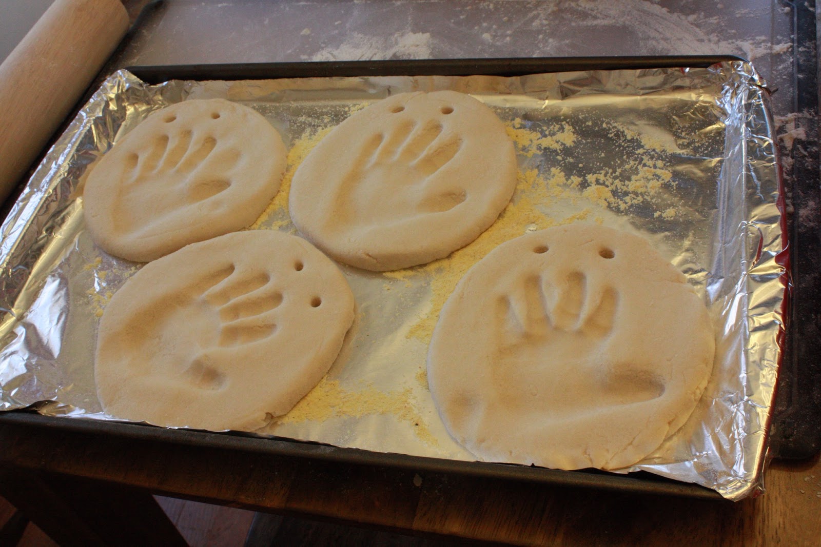 Create at Home Mom: DIY Handprint