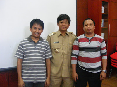 foto bareng pak bupati murung raya - dari pekerjaan quick count