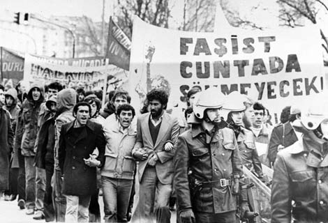 benimadimumut sisli meydani nda uc kiz