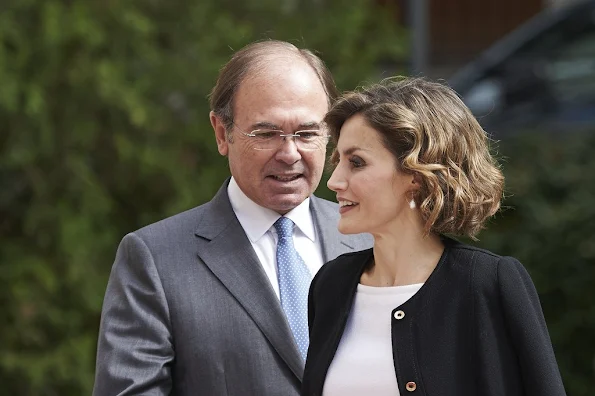 Queen Letizia of Spain attends the 'Luis Carandell' Journalism Award Ceremony at the Palacio del Senado