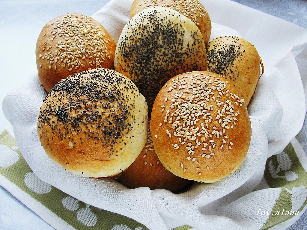 Ala piecze i gotuje Crusty Hard Rolls czyli pszenne bułeczki