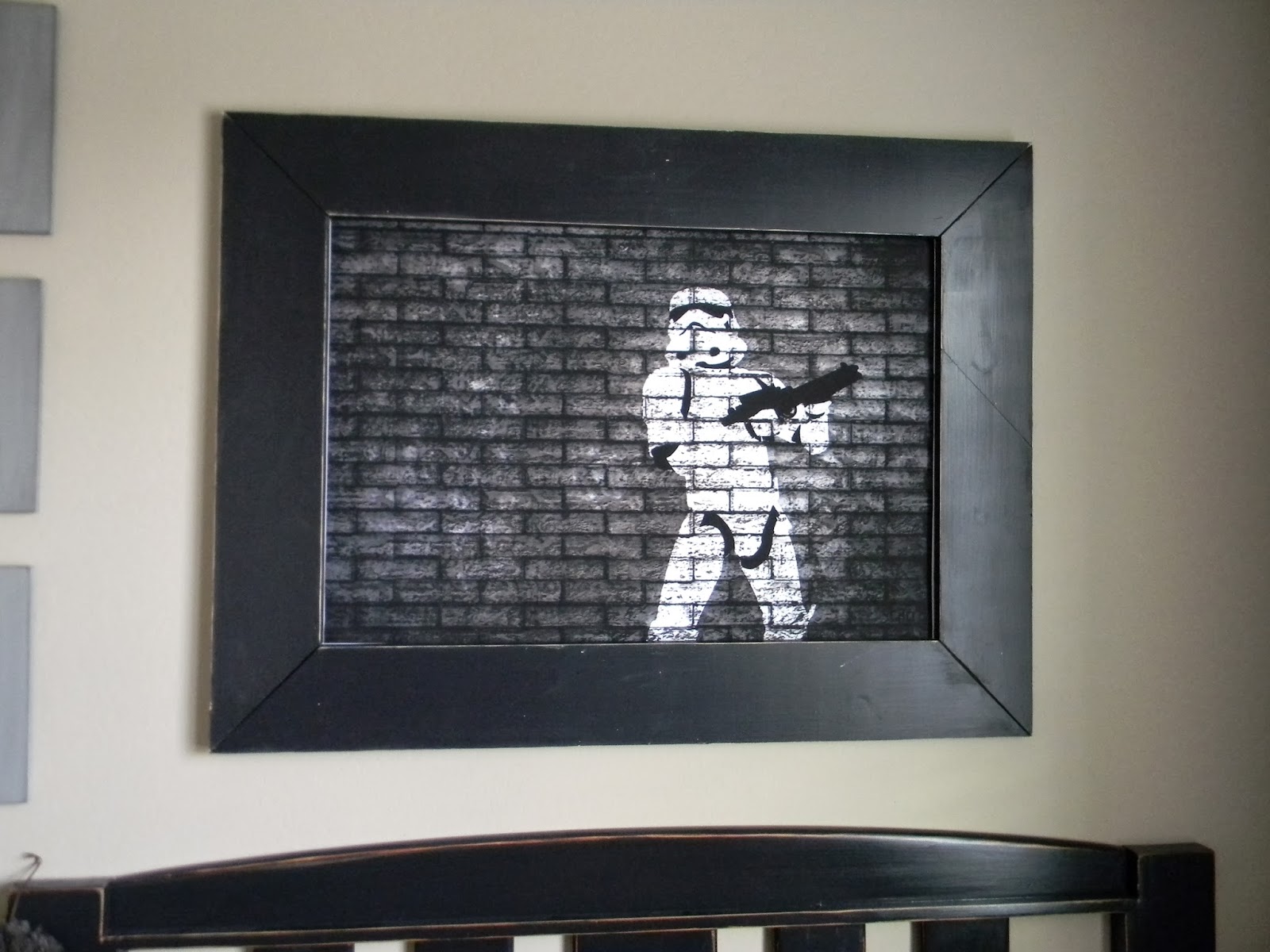 Little Bit of Paint Thrifty Thursday Large DIY Pallet Frames