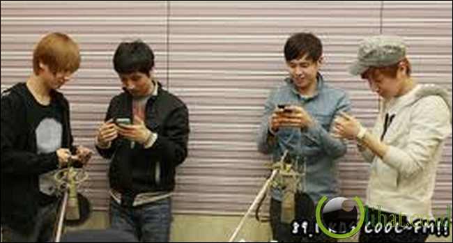 Penggila media sosial Penggila media sosial