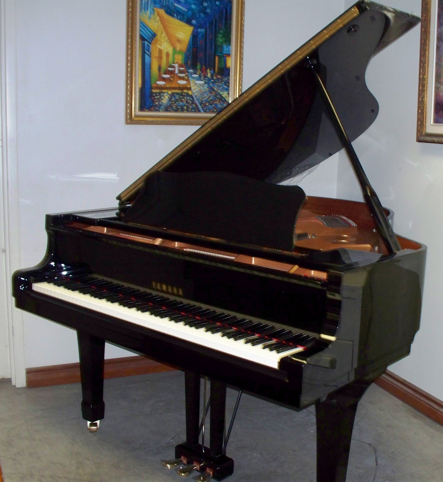 Used piano sale in Toronto area Yamaha C2 grand piano 5`8`` SOLD