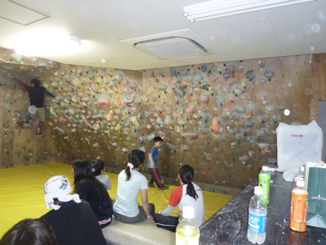 ロッククライミング 三鷹ジム 今日の三鷹ジム