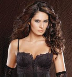 Bruna Abdullah sexy picture