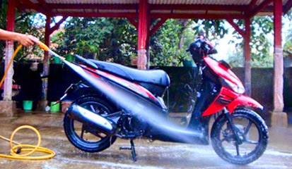 Cara Mencuci Motor Matic Injeksi Yang Benar Cara Mencuci Motor Matic Injeksi Yang Benar
