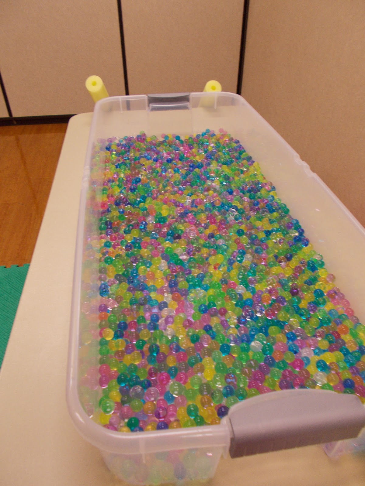 Neverlandarling Messy Learning Lab Water Beads for Babies