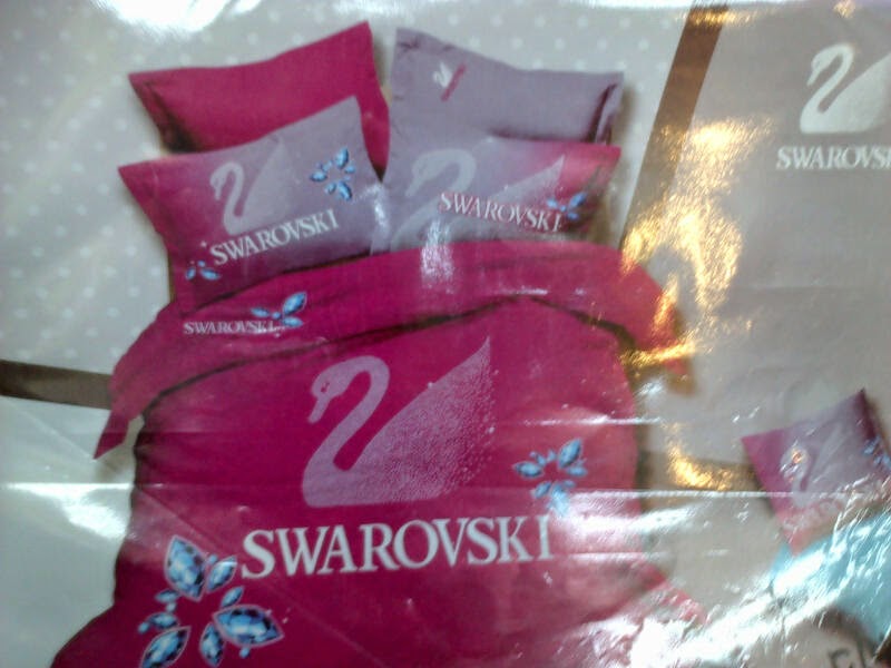 Sprei Jepang Motif Angsa Pink Sprei Jepang Motif Angsa Pink