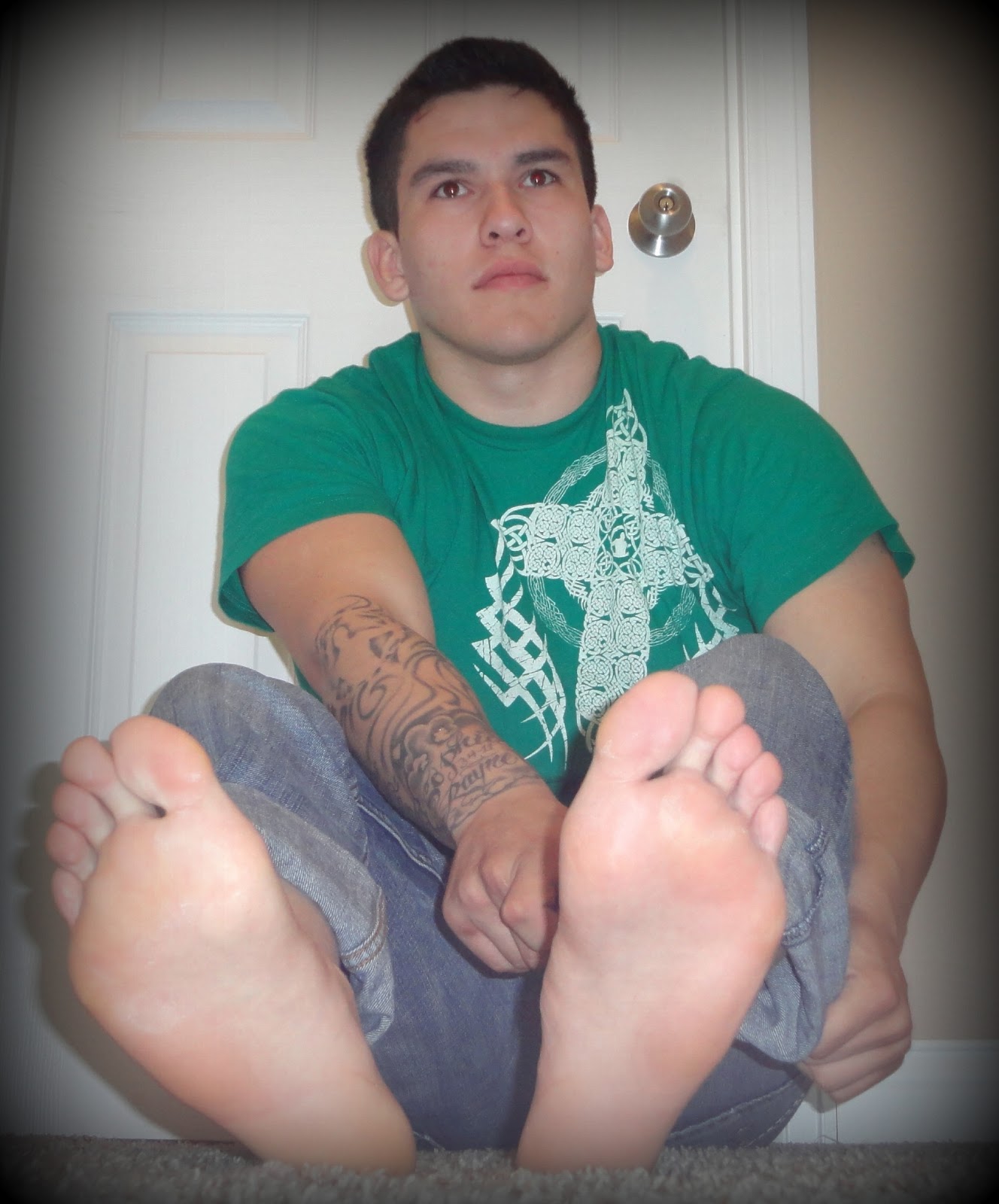 Male feet master