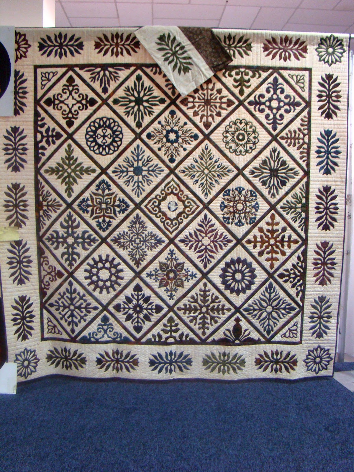 Happy Turtle Mennonite Quilts