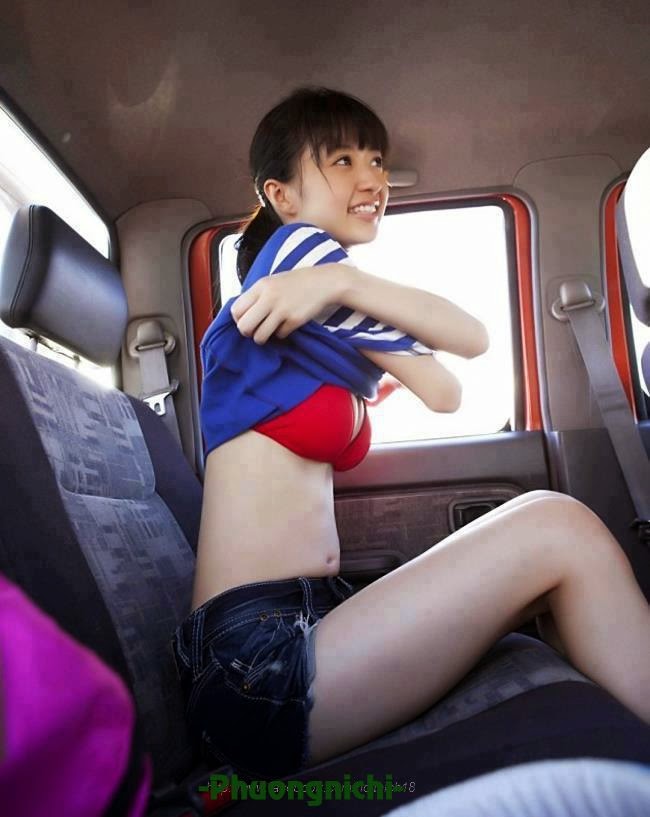 hot-girl-thich-khoe-nguc-tren-mang.8