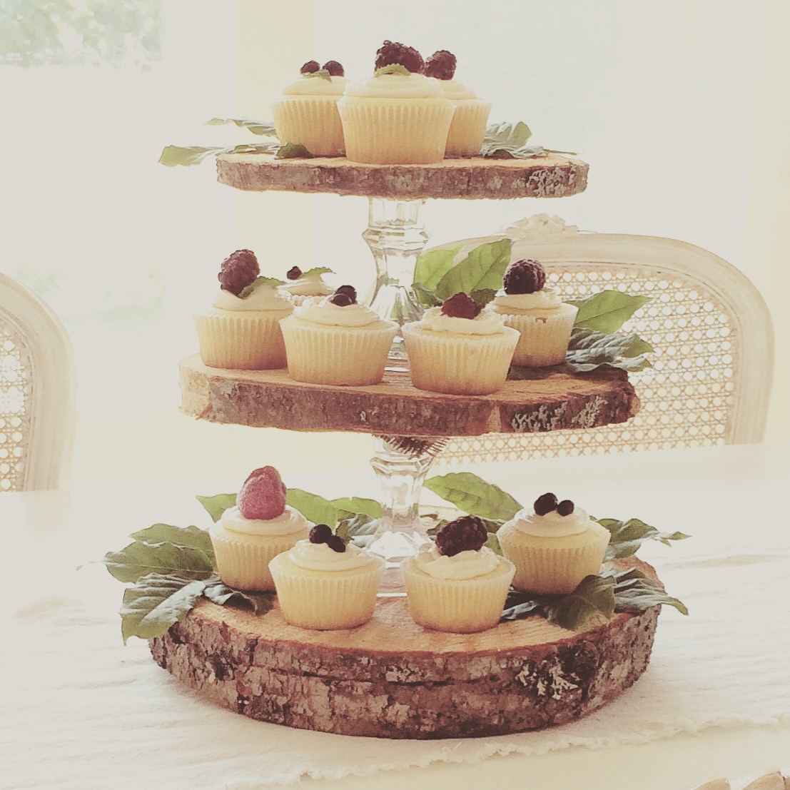 Little Farmstead Rustic 3Tier {Cupcake} Stand