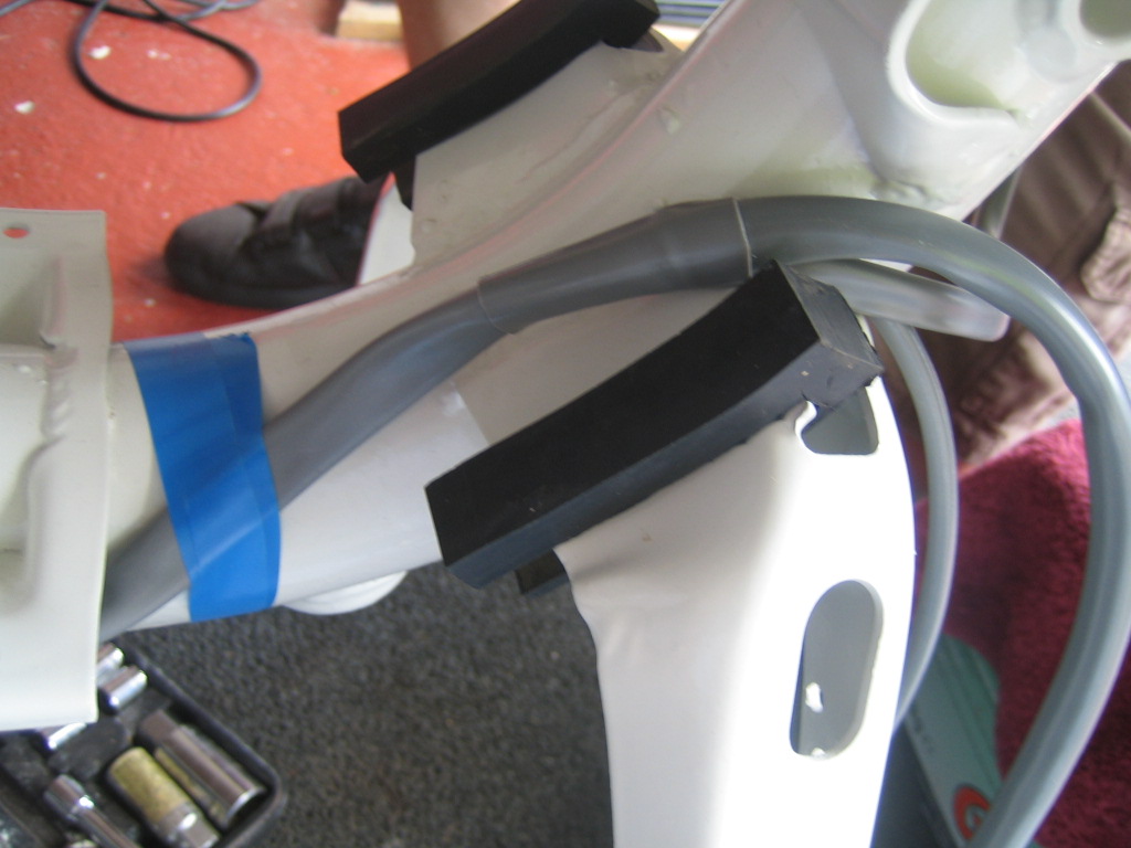 Lambretta Restoration Fitting the petrol tank