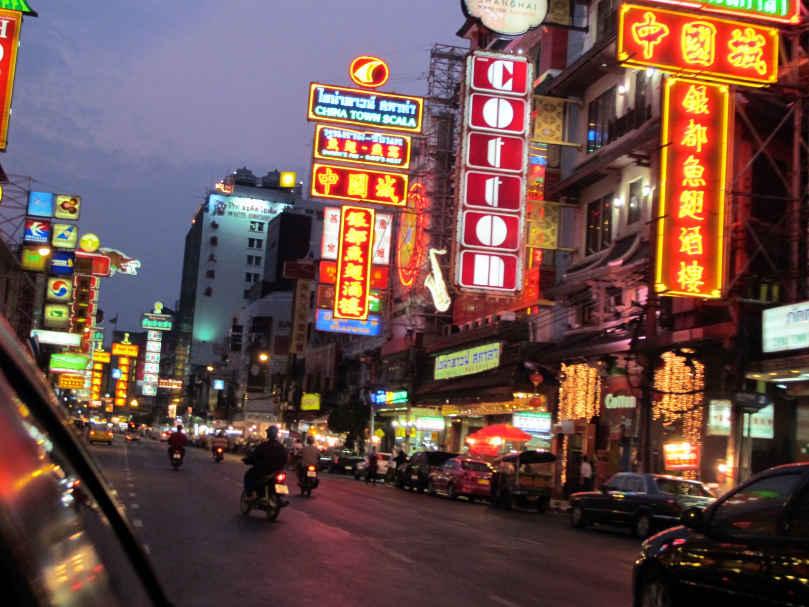 World Travel Bangkok Chinatown and Night Markets SmallGroup Tour