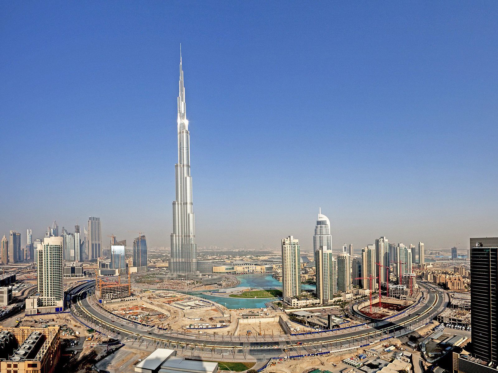 http://2.bp.blogspot.com/-uqGXumIqdhU/T14EmSQkgxI/AAAAAAAACfw/5pbAQYwyfHA/s1600/Burj_Khalifa_Dubai_Wallpaper.jpg