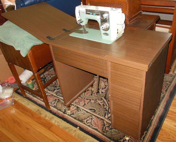 Non-electric Sewing Machines that Actually Work! – Sewing Furniture