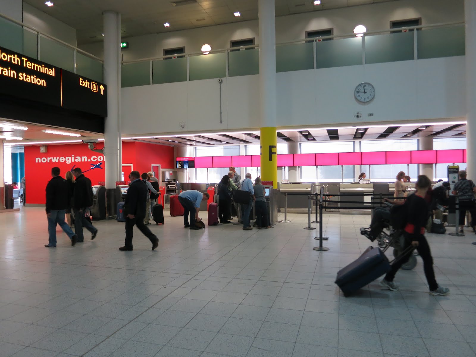 Charles Ryan's Flying Adventure Flying With Norwegian Air Shuttle