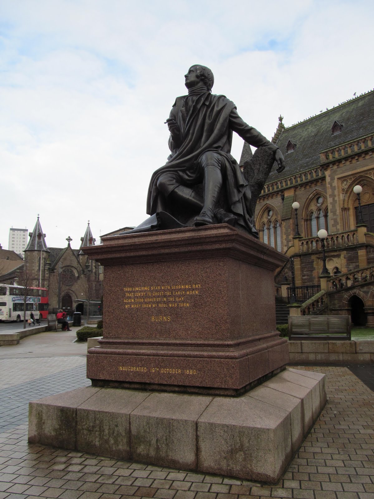 Dundee Photos City of Discovery Robert Burns Statue In Albert Square
