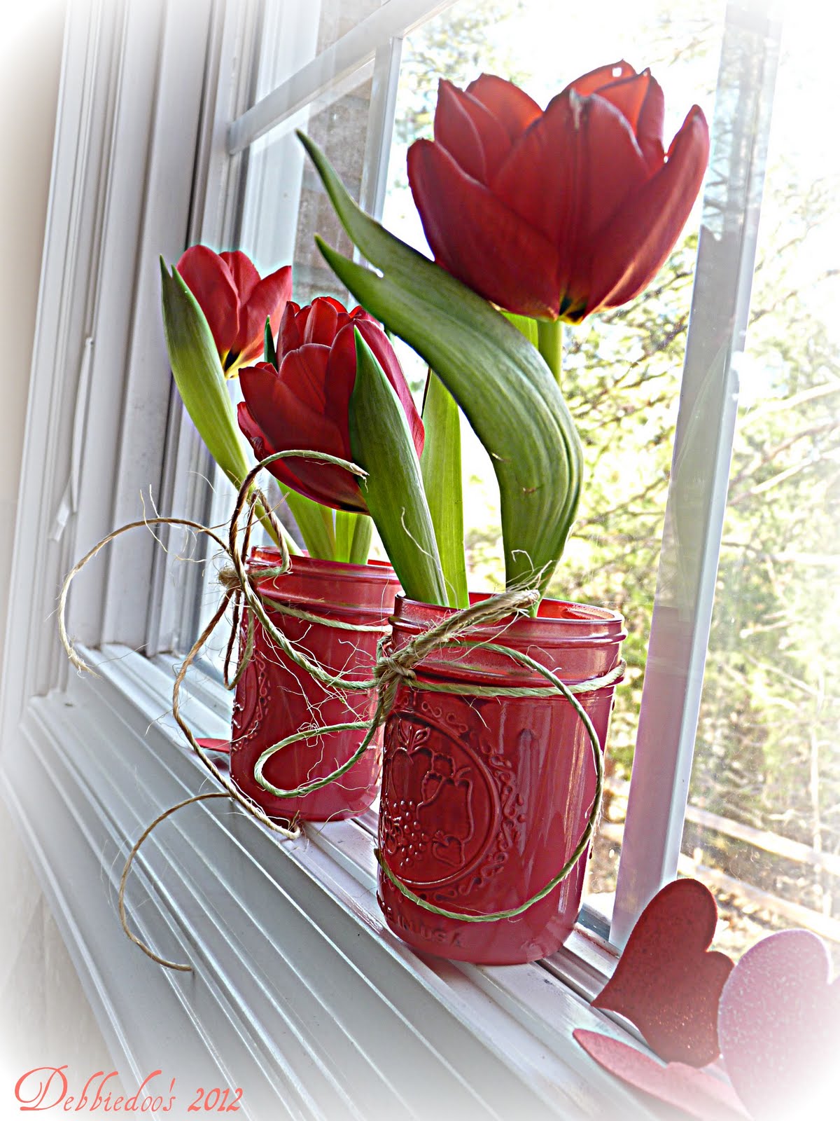 Spray Painted Mason Jars Valentine S Decorating Ideas Debbiedoo S