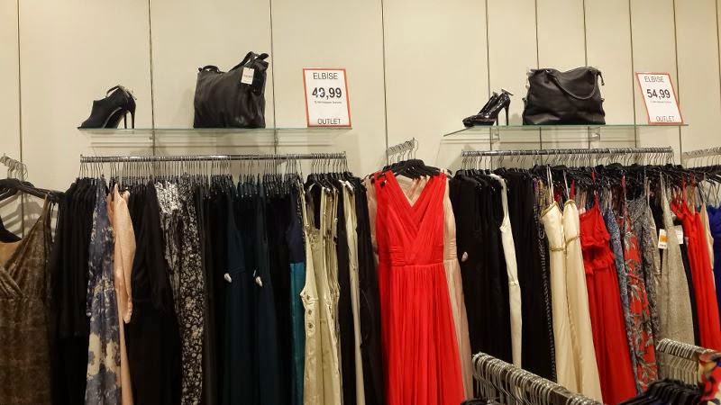 Tutumluyuz Biz Uygun Alisveris Icin Mango Outlet Alisveris Sitesi Ve Magazalari