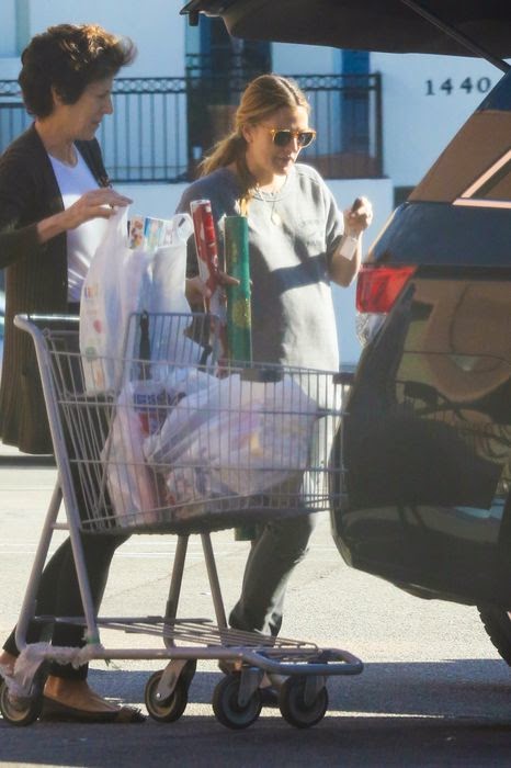 paparazzi, Shopping, pregnant Drew Barrymore
