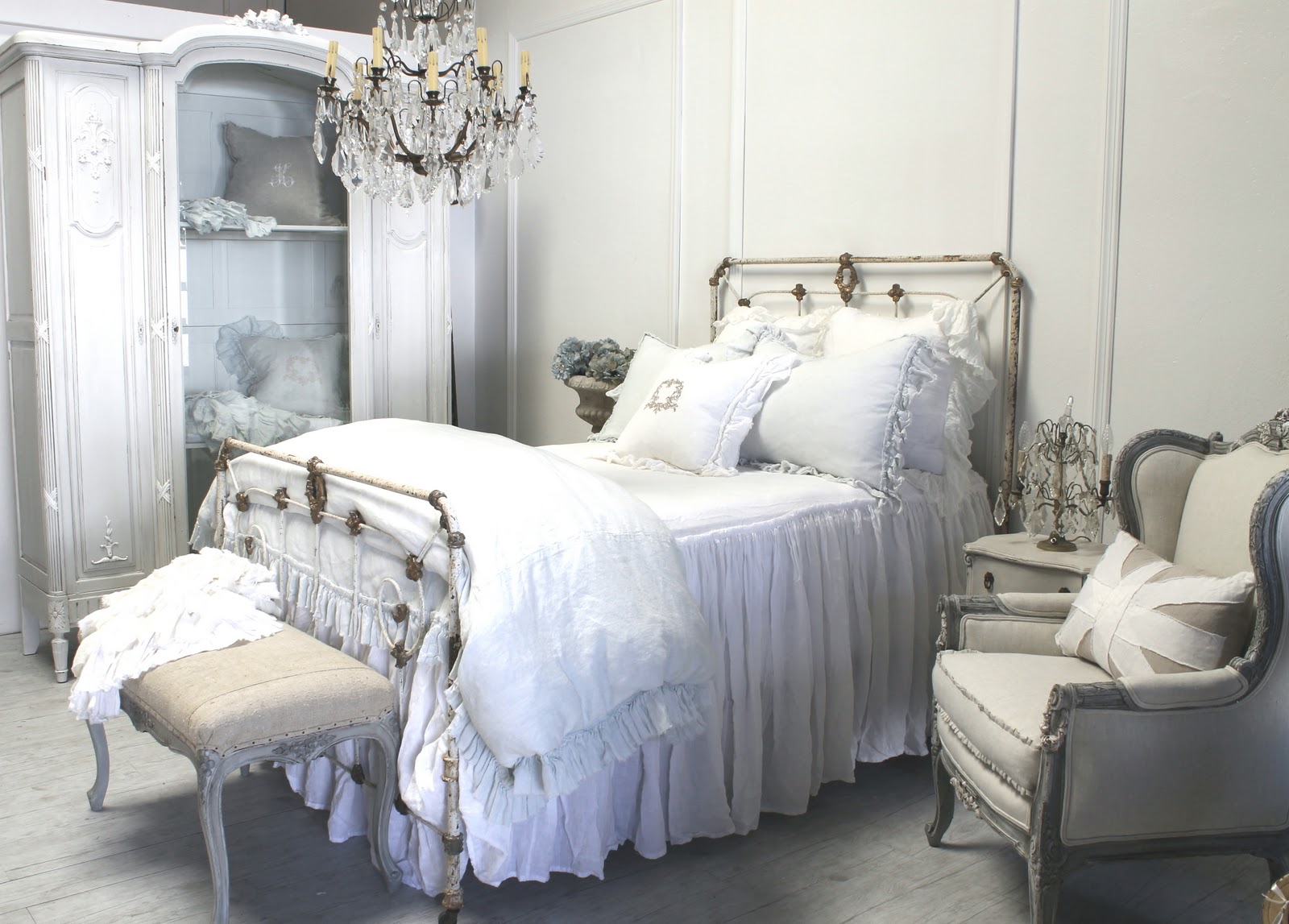 Full Bloom Cottage Linen Ruffle Bedding Soft and Organic....