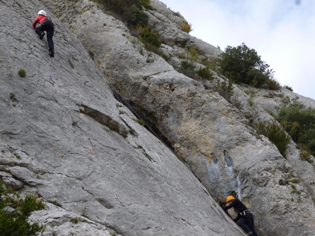 Curso iniciacion a la escalada: Peñartea-El Carrascal