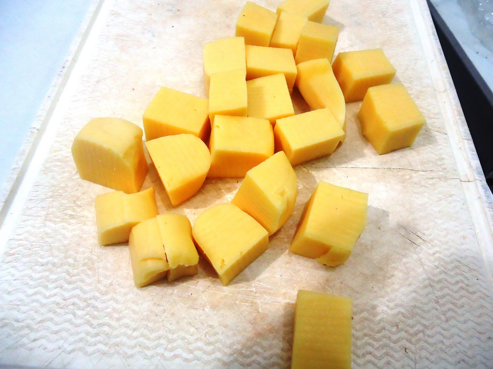 Mely's kitchen Quickmelt Cheese Bread