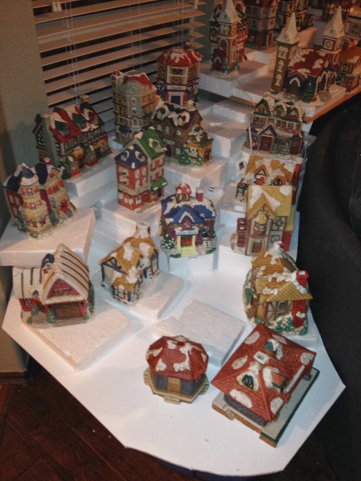 Tulsa Tiny Stuff: Christmas Village 2013 - The New House