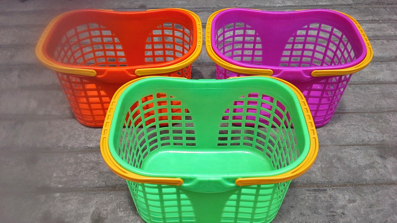 Selatan Jaya distributor barang plastik furnitur Surabaya Indonesia