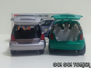 Tomica vs SikuMercedes AClass (rps )