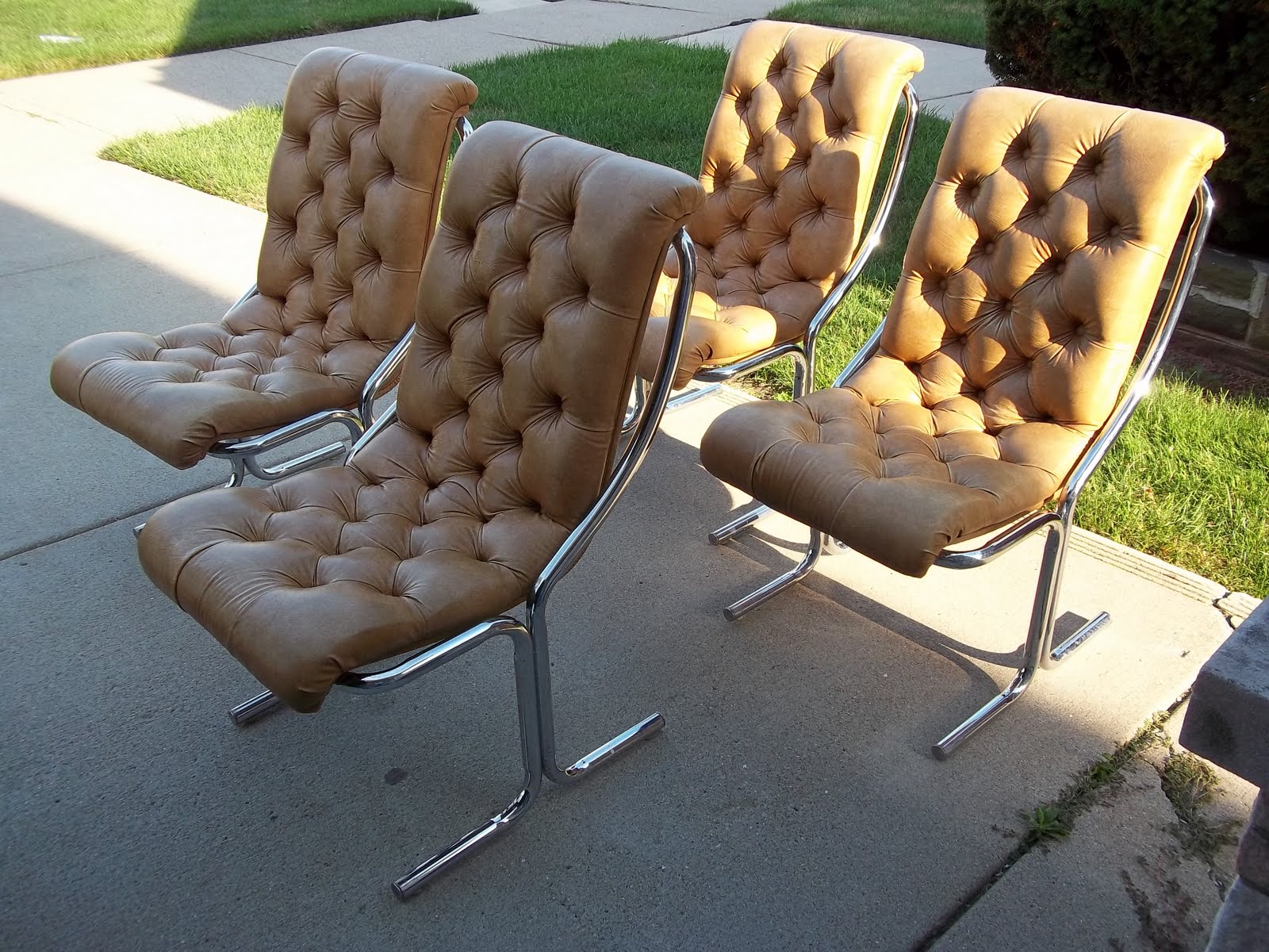 Gatyo Retro 4 Daystrom Mid Century Curved Chrome Dining / Lounge