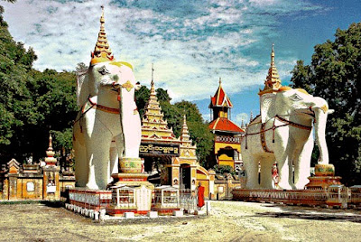 Thanboddhay Pagoda precinct