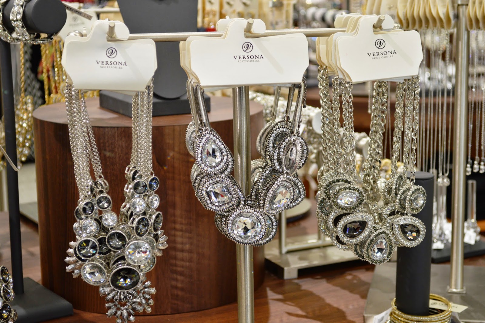 Versona Accessories 25 Gift Card Giveaway!!! (Closed) High Heels