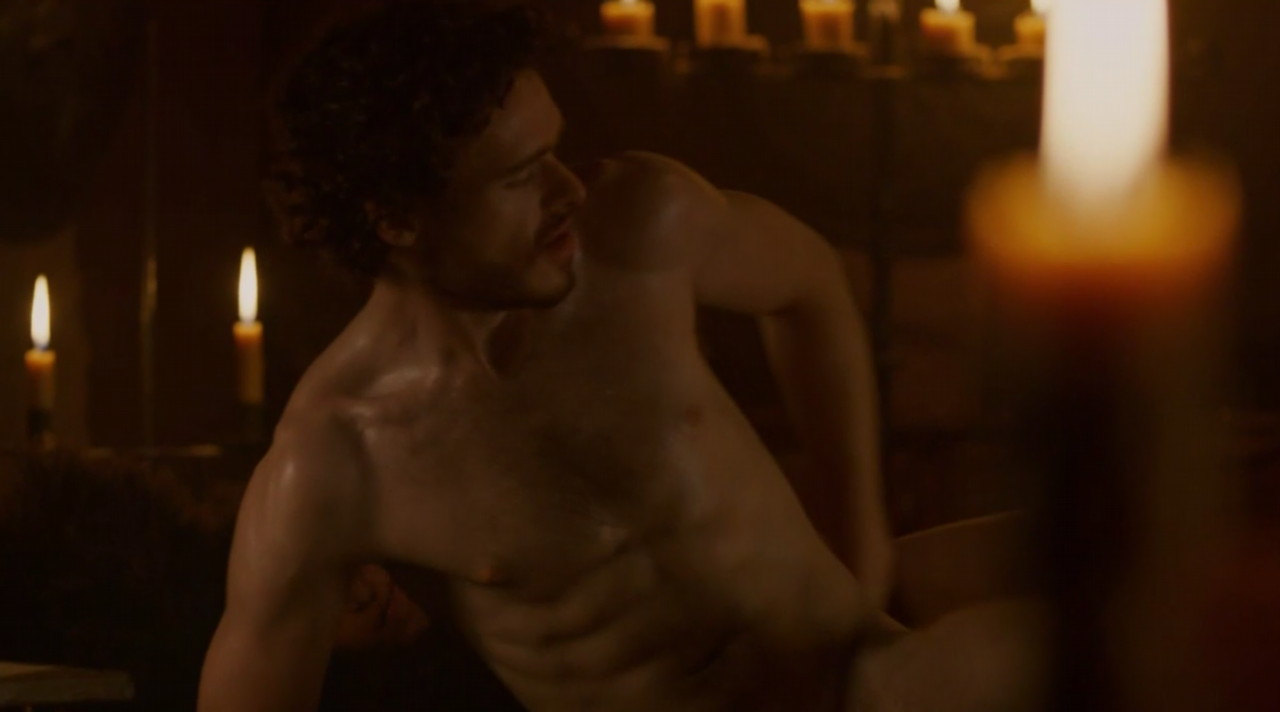 Richard Madden's Naked Ass On Game Of Thrones! 