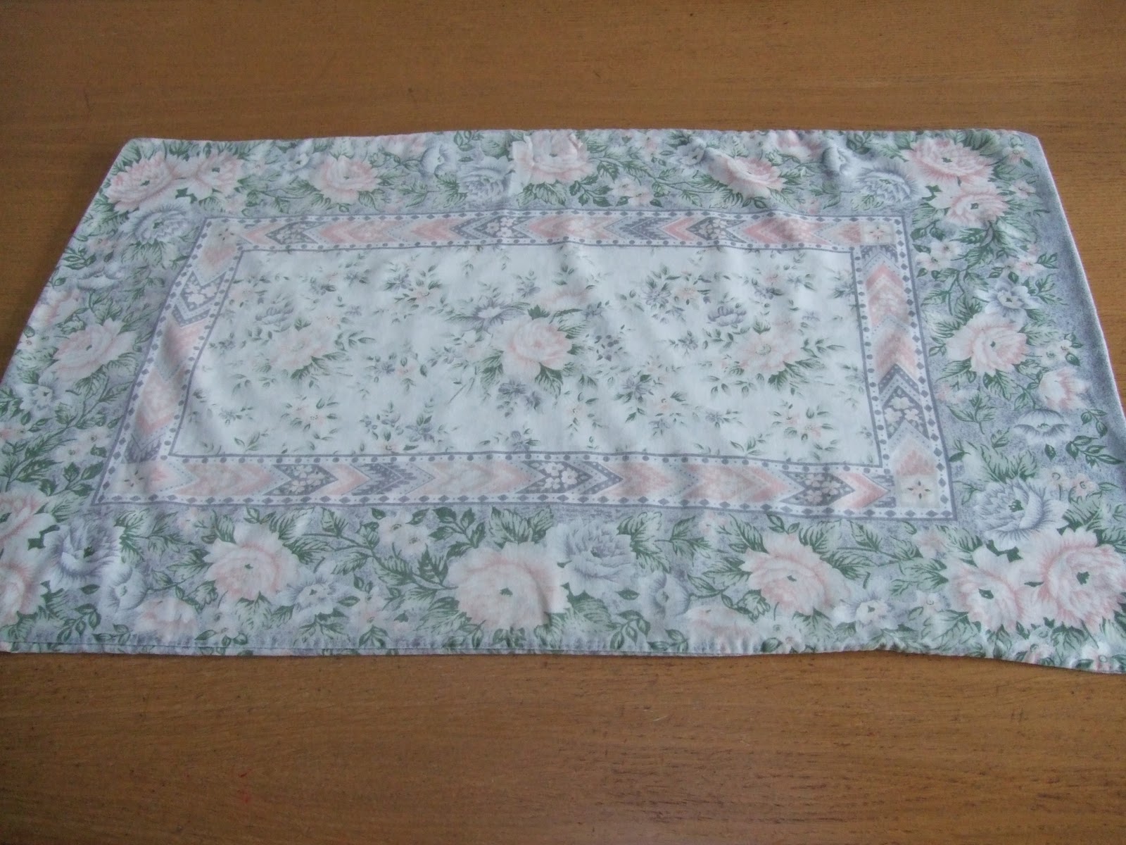 Making Stuff How to make a bag out of a pillowcase