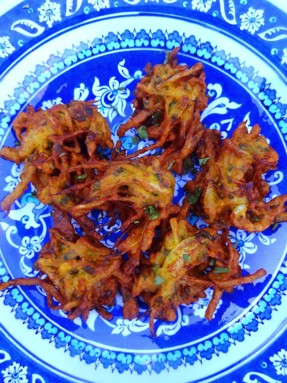 Scrumpdillyicious Madhur Jaffrey's Onion Bhajias