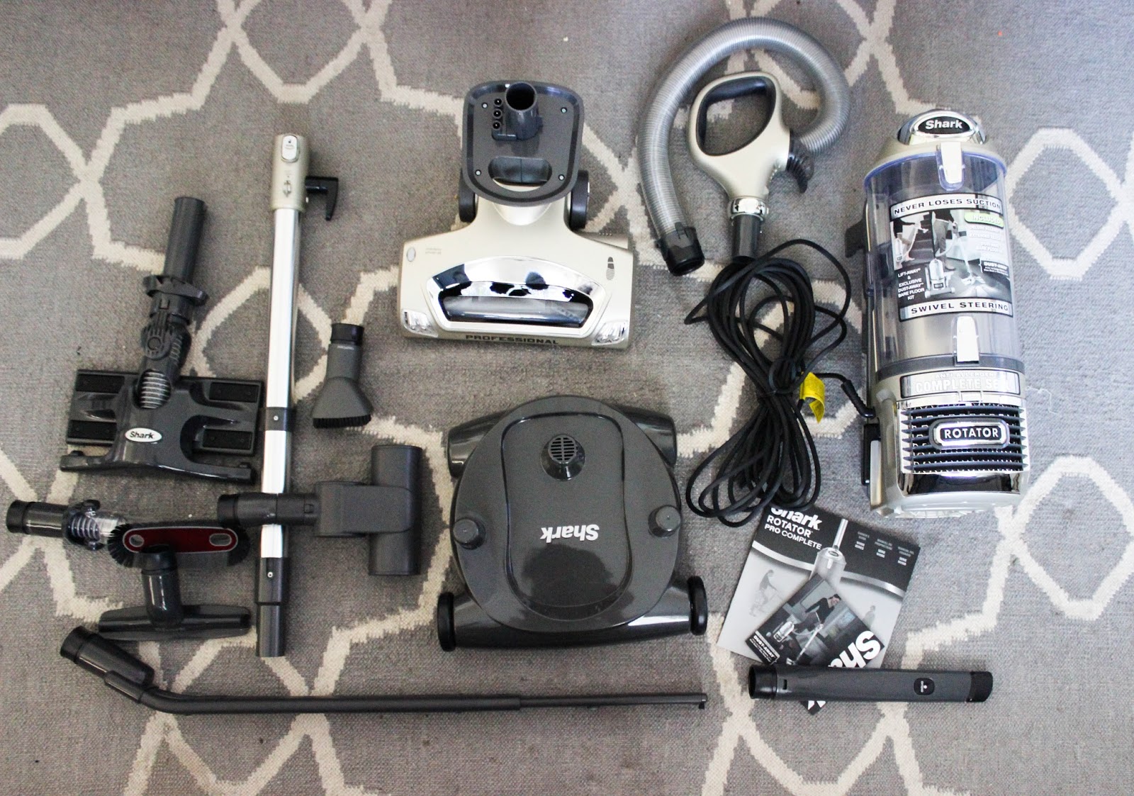 AnahiKristian Getting the Job Done with My Shark® Vacuum