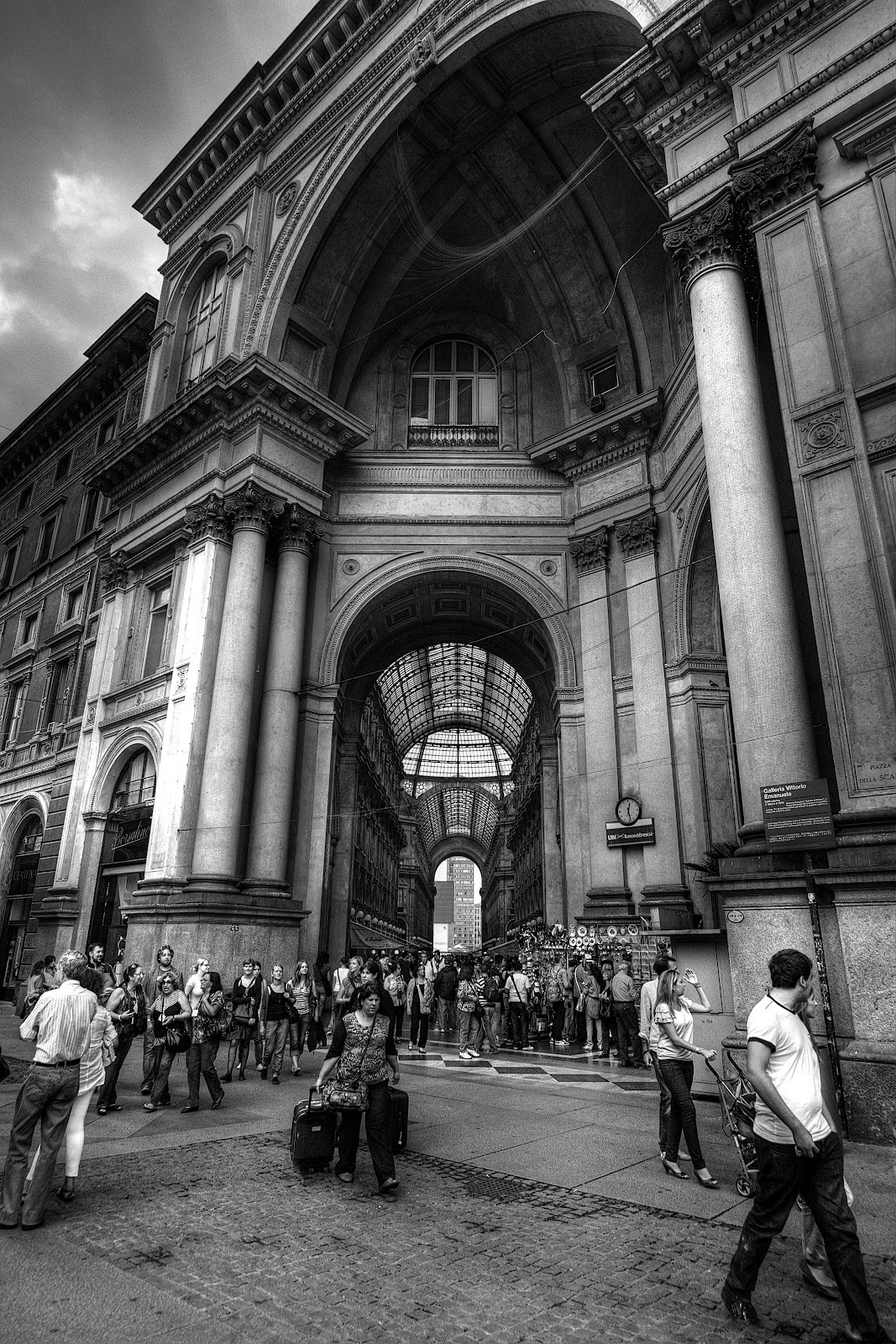 Black & white photo from Milan HDR photographer