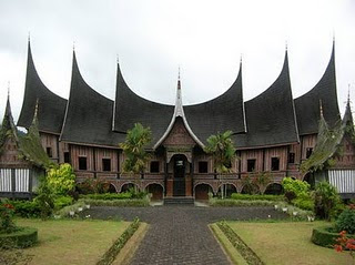 Nama Rumah Adat atau Bangunan Adat Tradisional Khas Daerah Budaya ... Nama Rumah Adat atau Bangunan Adat Tradisional Khas Daerah Budaya ...