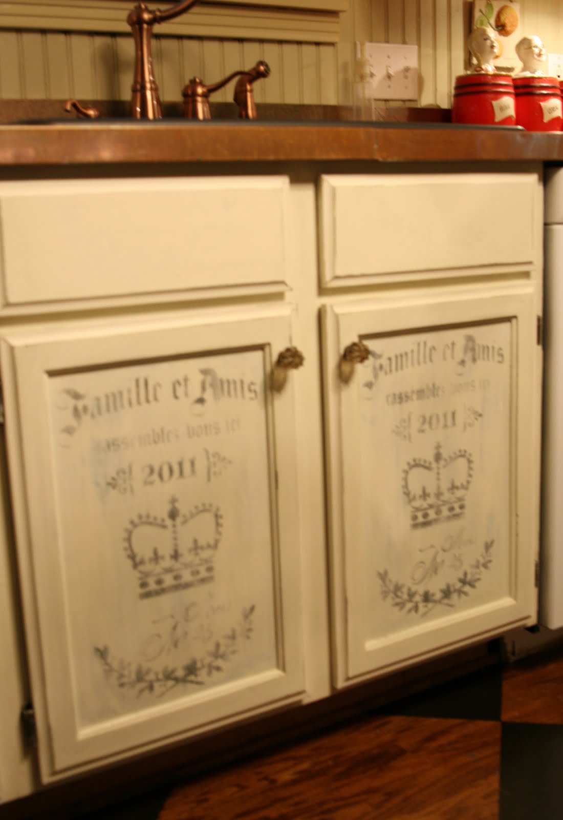 Kitchen cabinets with chalk paint Chalk Paint Kitchen Cabinets