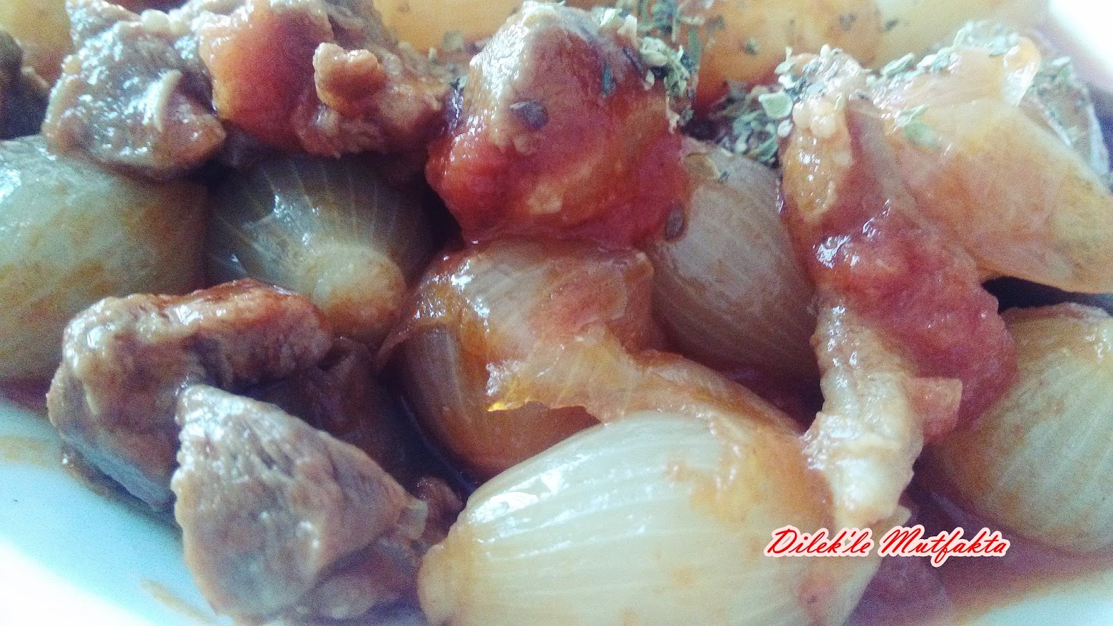 Arpacık Soğanlı Etli Yahni Yemeği Dilek�le Mutfakta