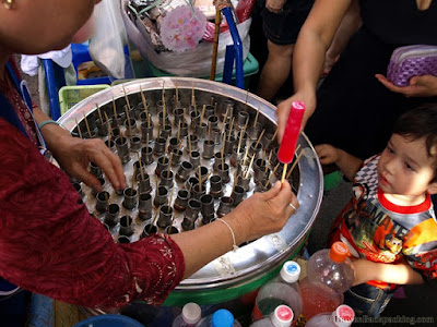 Những món nhất định phải thử ở chợ Chatuchak khi du lịch Thái Lan