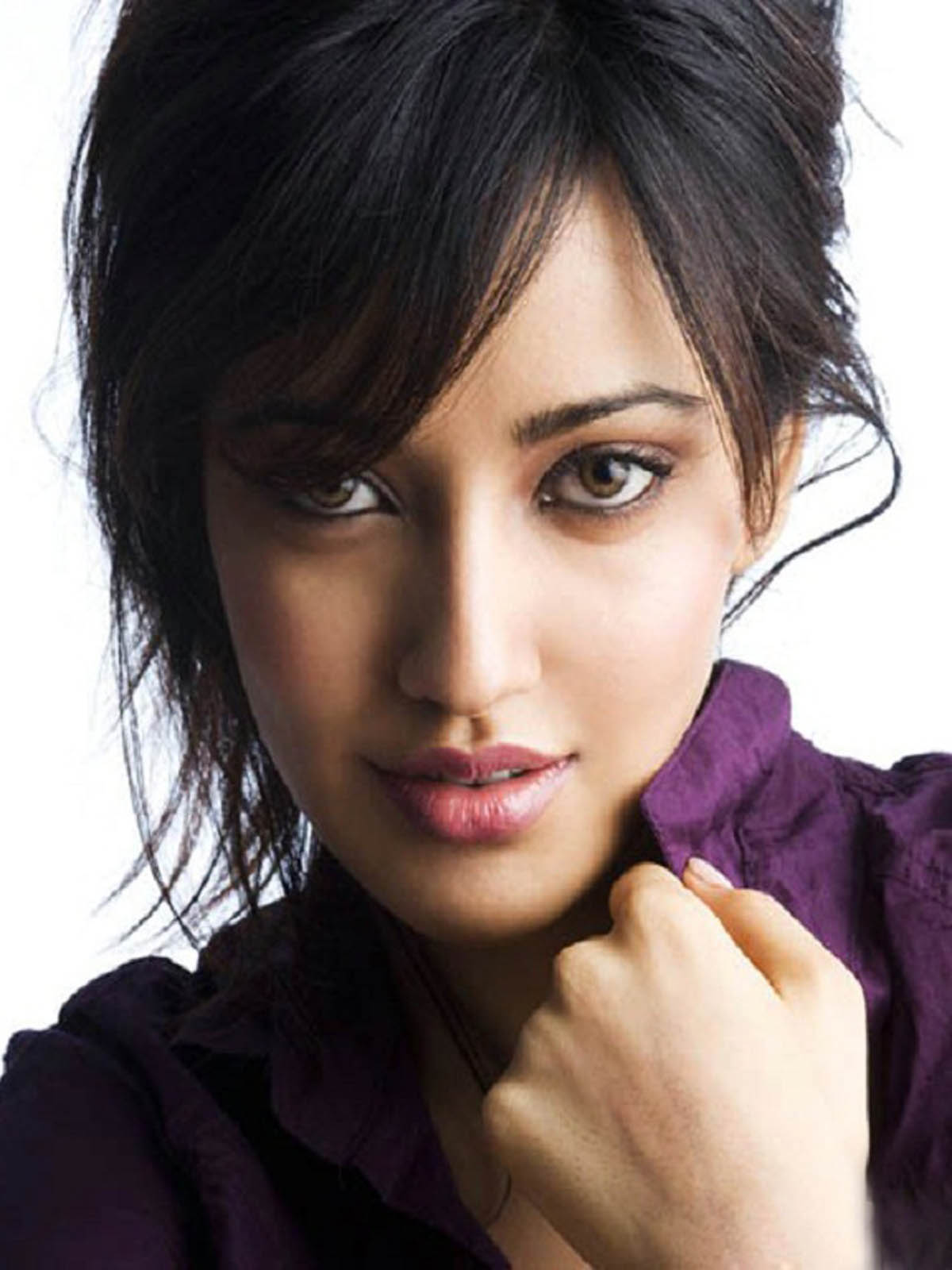 Movie Hub: Neha Sharma Hot Stills, Photos